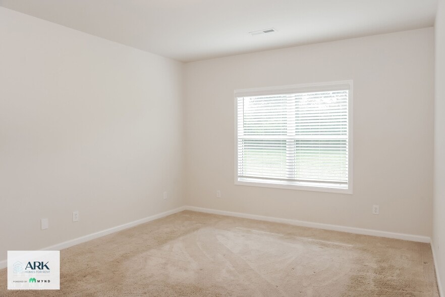 Building Photo - 12847 Tallulah Dr