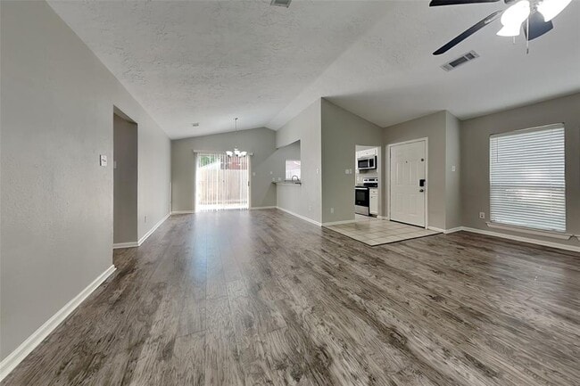 Building Photo - 9 Briervine Ct