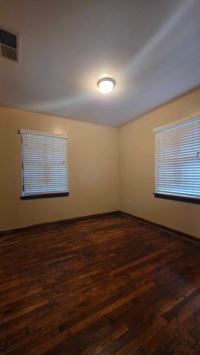 Building Photo - 4532 Briscoe St