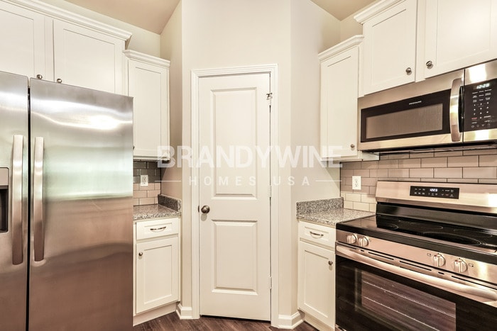 Building Photo - 799 Patmore Dr
