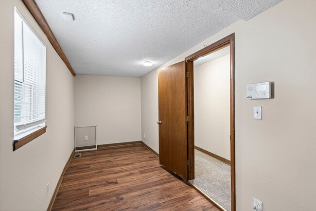 Building Photo - Adorable Home Walking Distance to KU Med & 39th Street