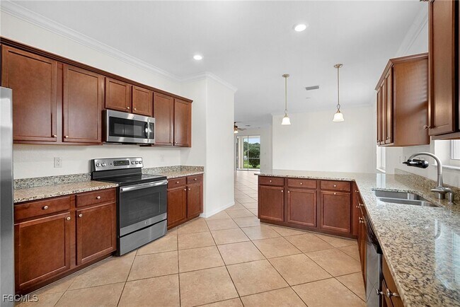 Building Photo - 15699 Angelica Dr