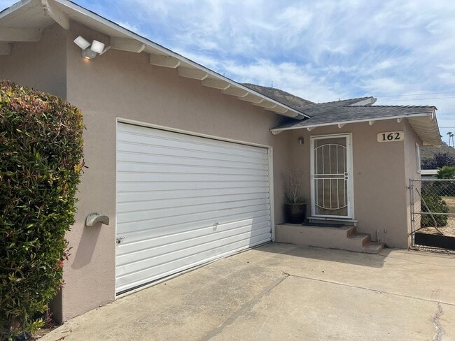 Primary Photo - West Ventura 3+2 bedroom home near Kellogg...