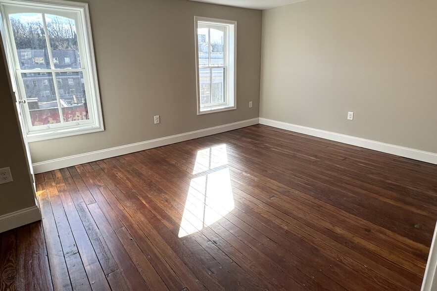 2nd bedroom facing main street - 4331 Main St