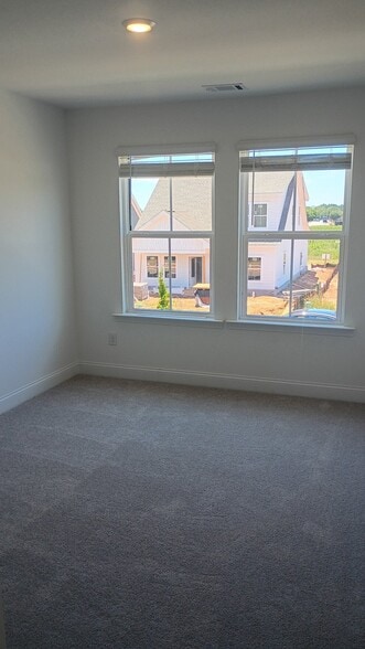 Building Photo - 203 Ensemble Blvd