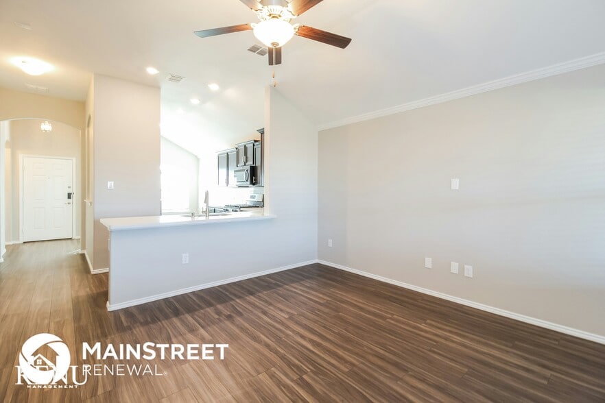 Building Photo - 416 Pollyann Trl