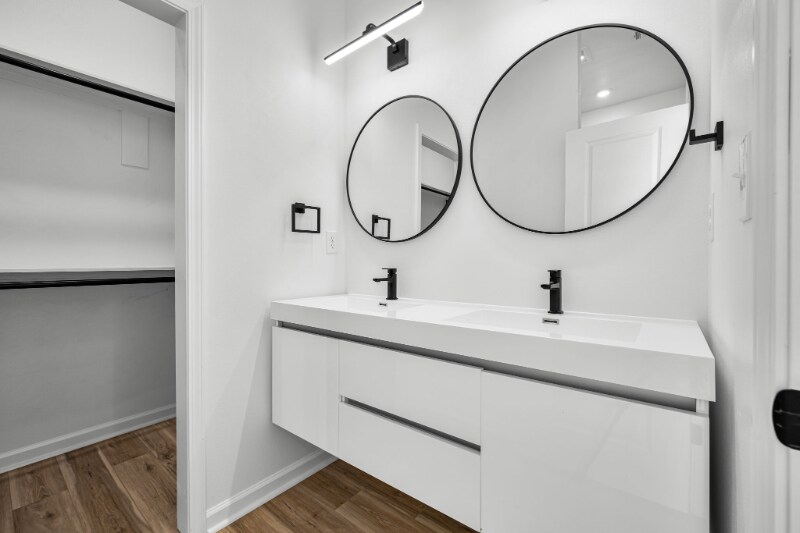 Building Photo - 207 Indigo Ln