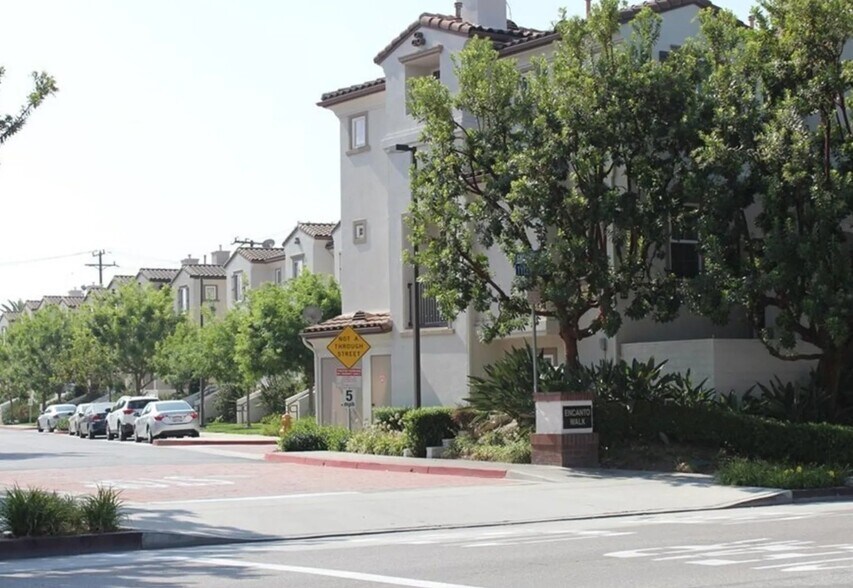 Building Photo - 3676 Tyler Ave