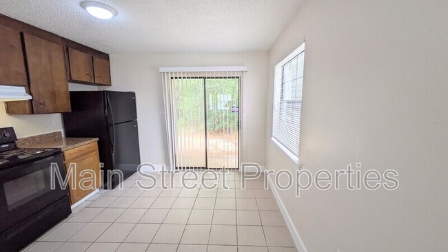 Building Photo - 8264 Continental Dr