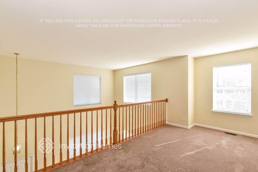 Building Photo - 2562 Hillsboro Blvd