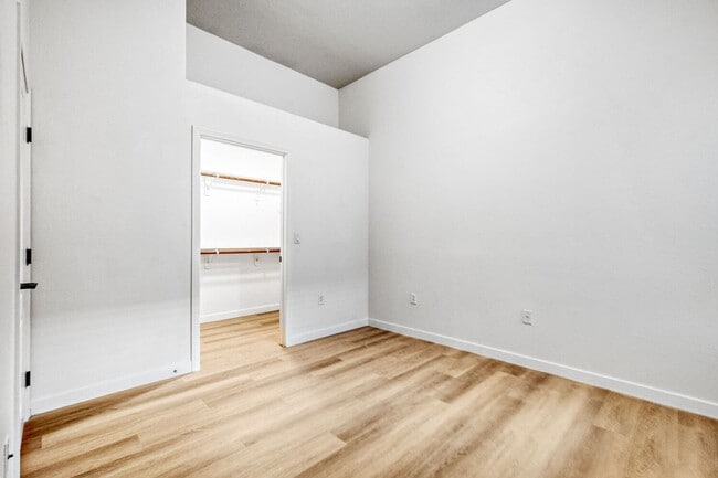 Building Photo - 2-Bed, 2-Bath Condo with Rare Feature-Both Bedrooms Include Attached Bathroom