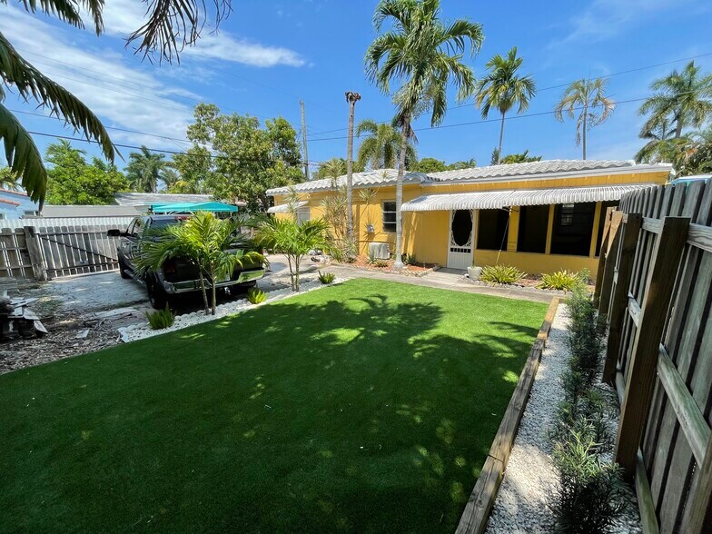 Primary Photo - 1425 Madison St