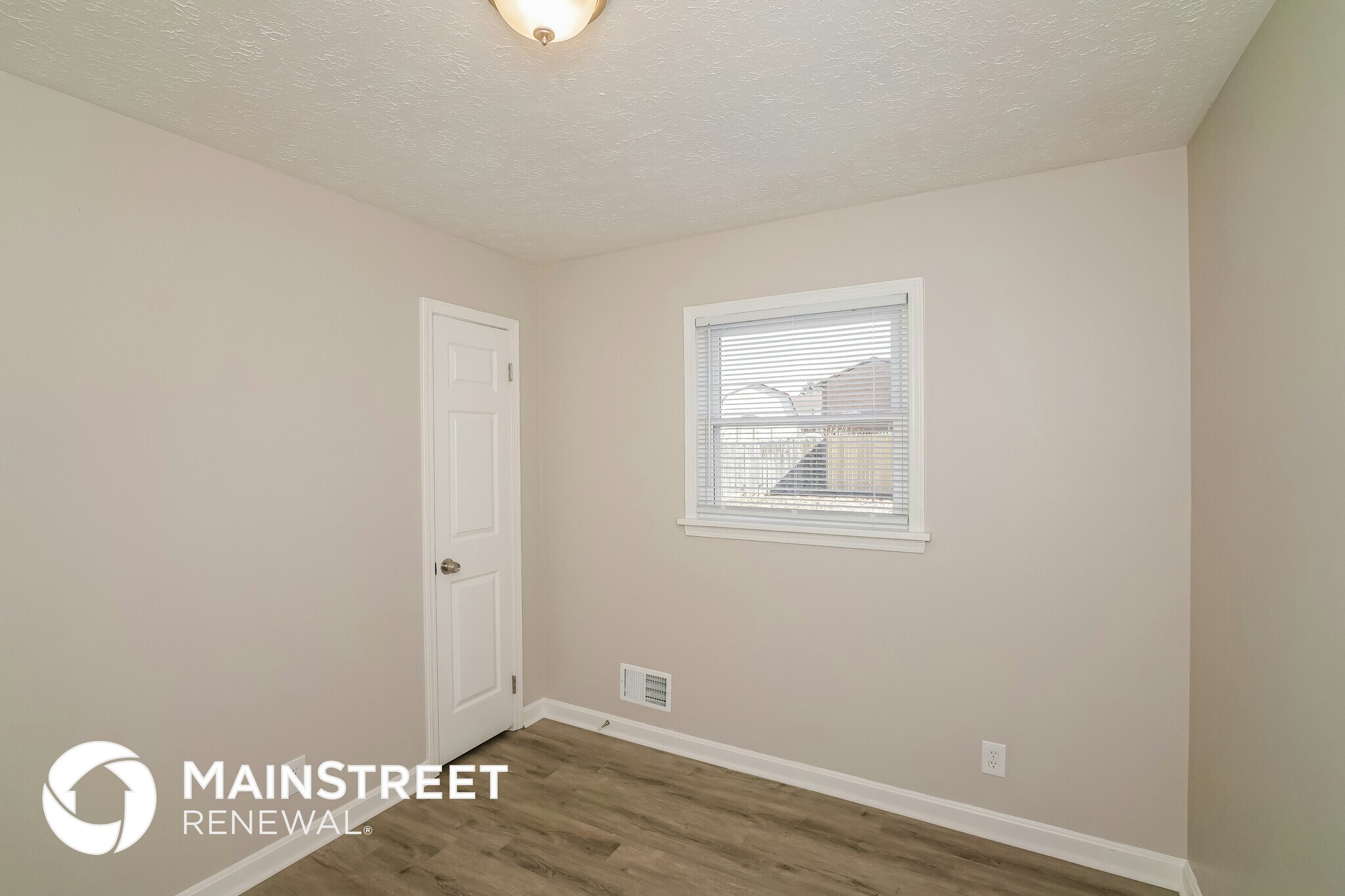 Building Photo - 8000 Cloverport Ct