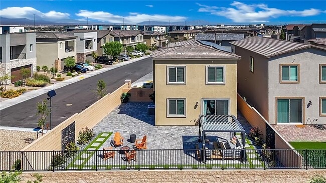 Building Photo - 8907 Roadrunner Ravine St