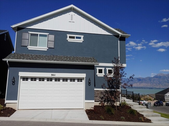 Available Aug 10 - 3011 South Red Pine Drive