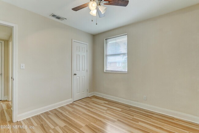 Building Photo - 1611 Stockton St