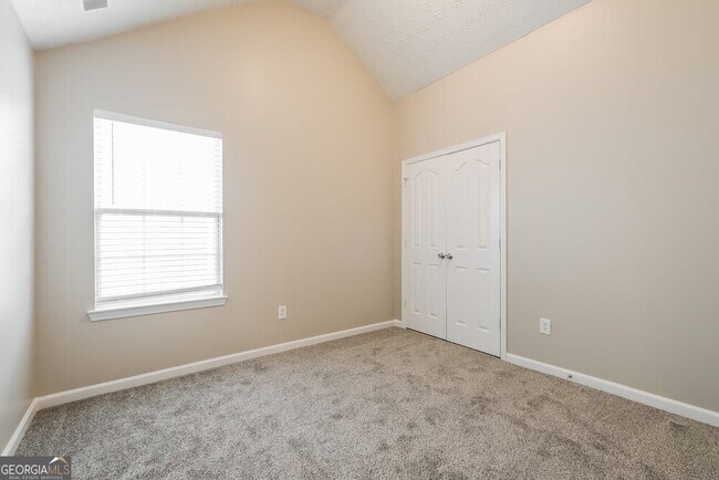 Building Photo - 45 Churchill Park Dr