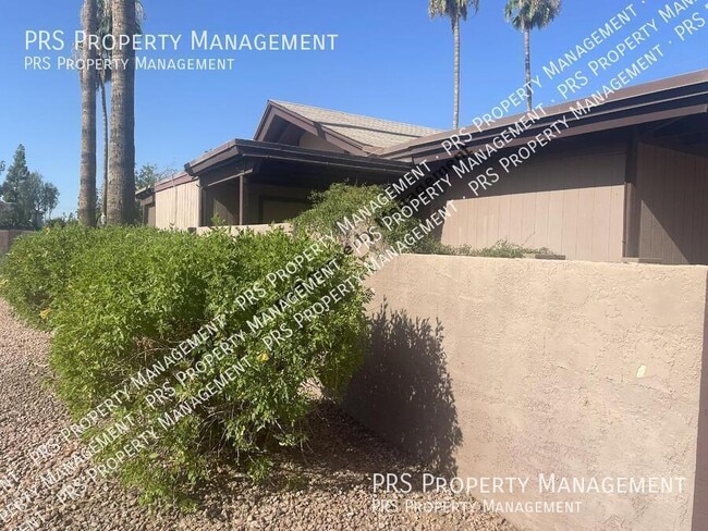 Building Photo - 922 S Acapulco Ln