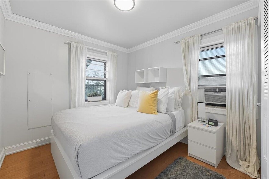 Building Photo - 1721 John F. Kennedy Blvd