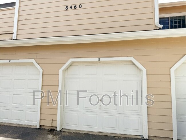 Building Photo - 8460 Everett Way