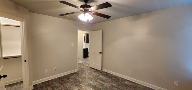 Building Photo - Gorgeous 3 bed/2 bath in Trimmier Estates ...