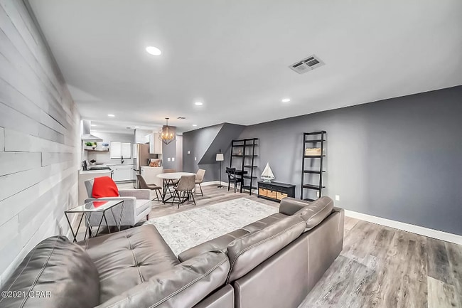 Building Photo - 17751 Panama City Beach Pkwy