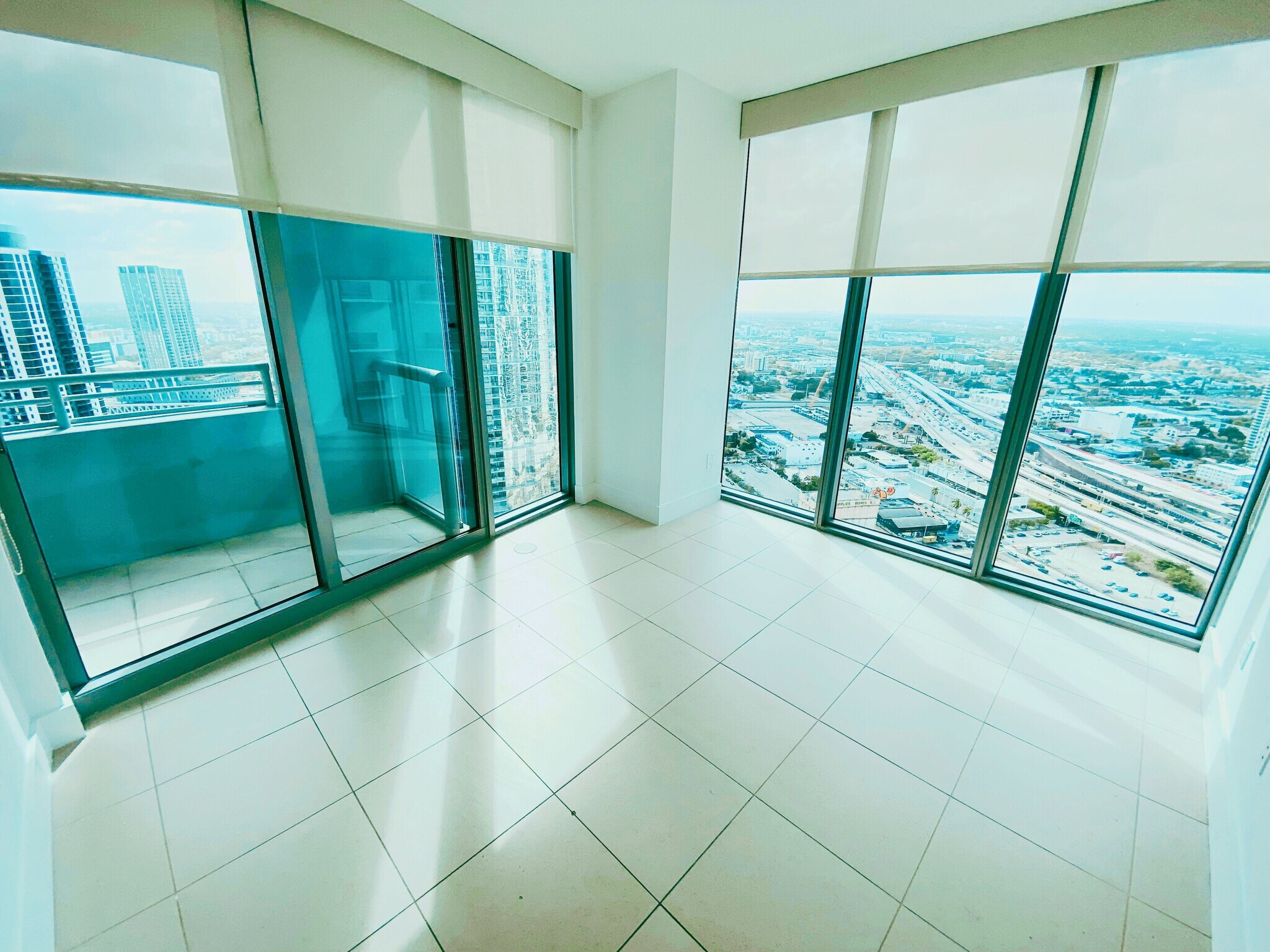 Building Photo - 888 Biscayne Blvd