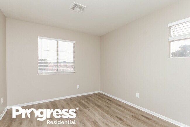 Building Photo - 9163 Sparkling Star St