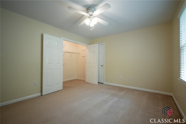 Building Photo - 1030 Laurel Springs Ct