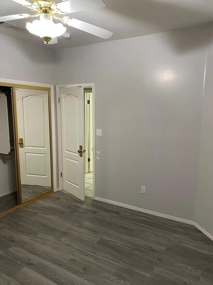 Building Photo - 12216 Kingfisher Ave