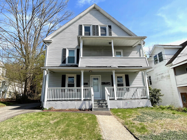 Primary Photo - 21 Elm St