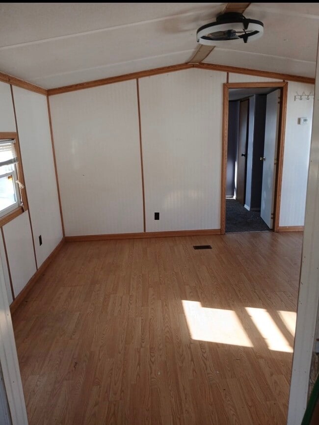 Building Photo - 7219 Frost Ave