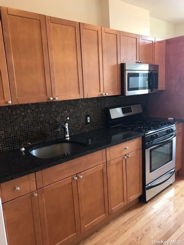 Building Photo - 146-36 23rd Ave