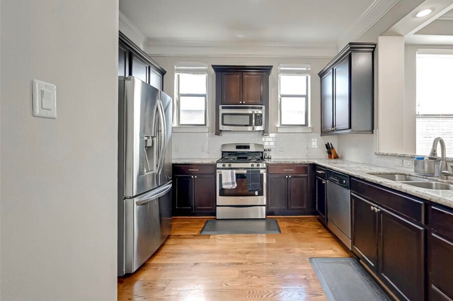 Kitchen - 216 W 28th St