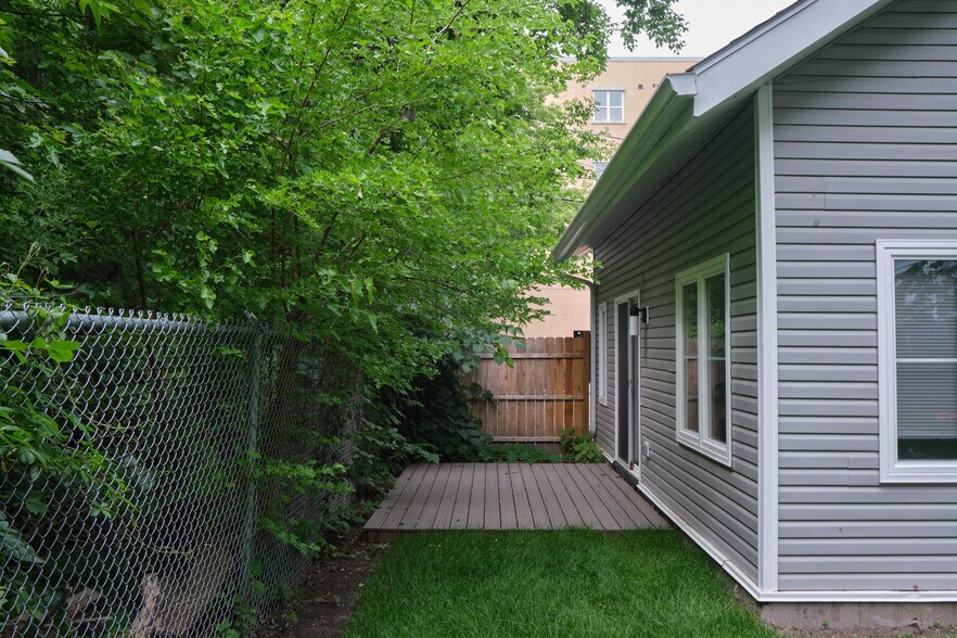 Building Photo - 829 Gaffield Pl