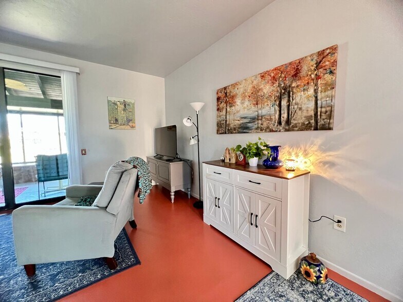 Building Photo - 2521 S Calle De Humes