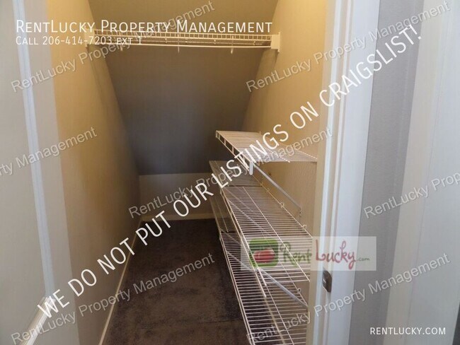 Building Photo - 24520 95th Pl S