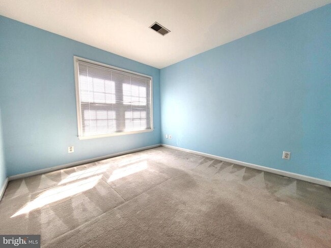 Building Photo - 6012 Ricketts Walk