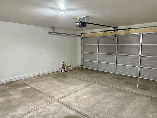Building Photo - 10857 Silver Spur Dr