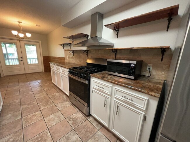 Building Photo - 30707 Martens Rd