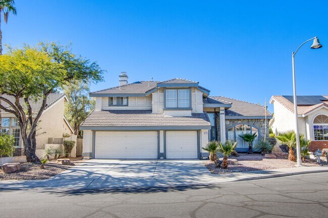 Beautiful 3Bed/3Bath cul-de-sac home located in The Lakes Community with a sparkling pool and spa! - Beautiful 3Bed/3Bath cul-de-sac home located  in The Lakes Community with a sparkling pool and spa!