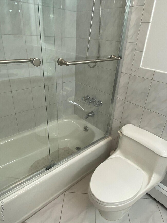 Building Photo - 151-55 20th Rd