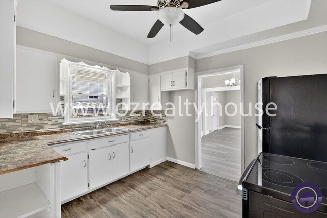 Building Photo - 1232 Walbridge Ave