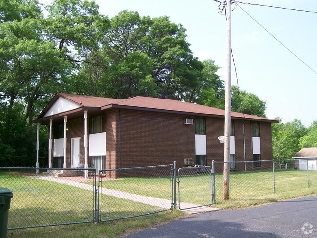 Building Photo - Butterfield Commons