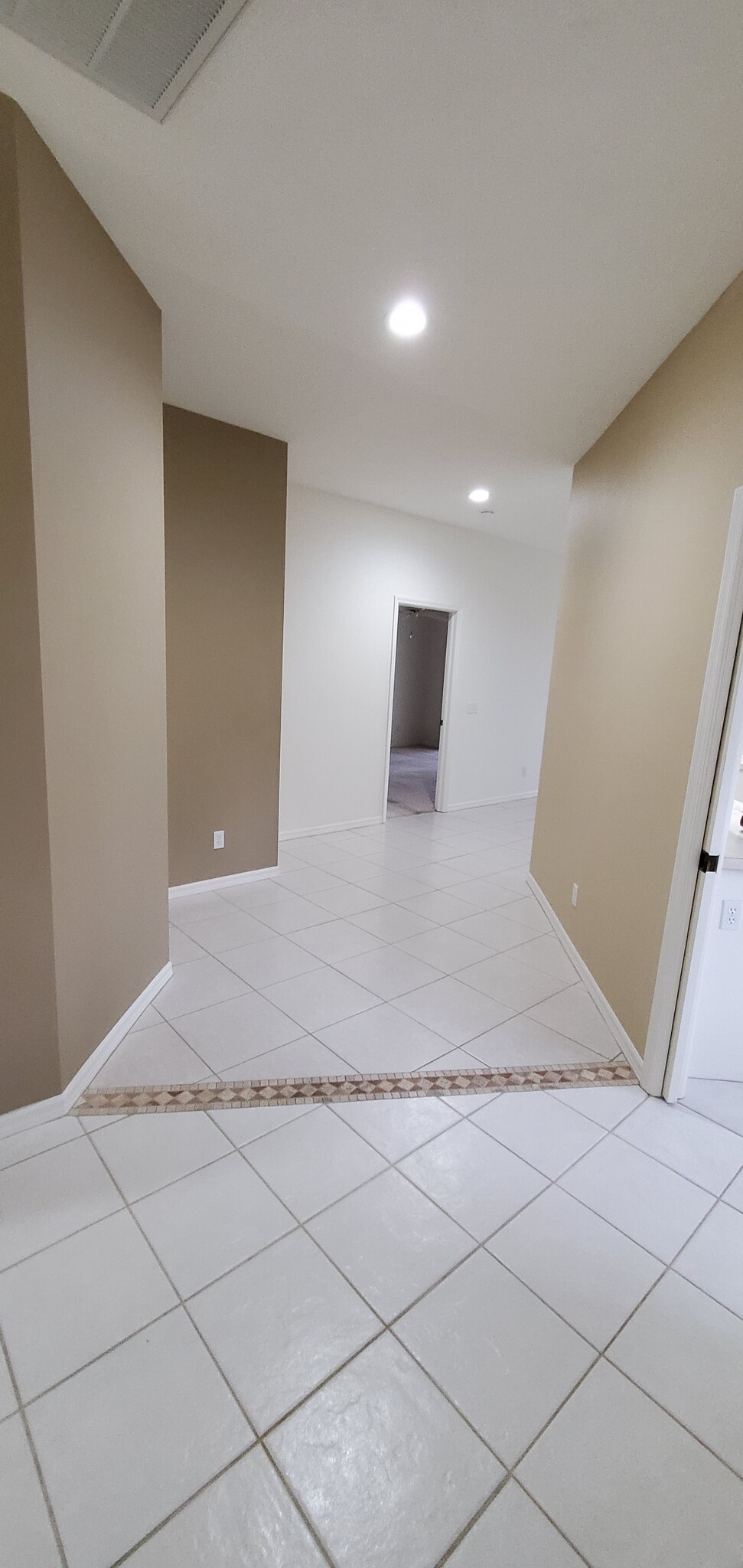 Building Photo - 407 Crossfield Cir