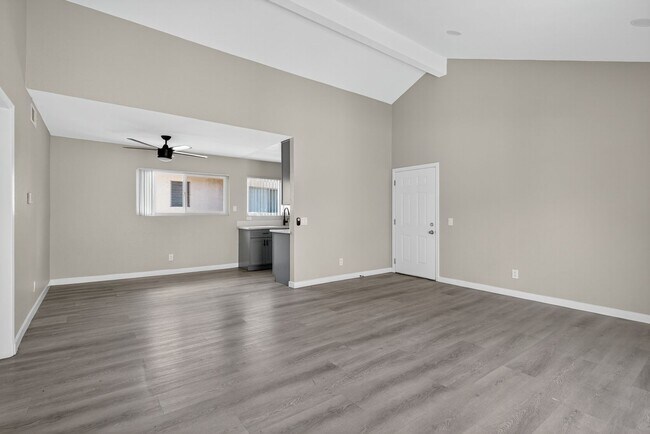 Building Photo - 8101 Larson Ave