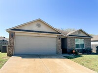 Building Photo - 6305 Lena Dr