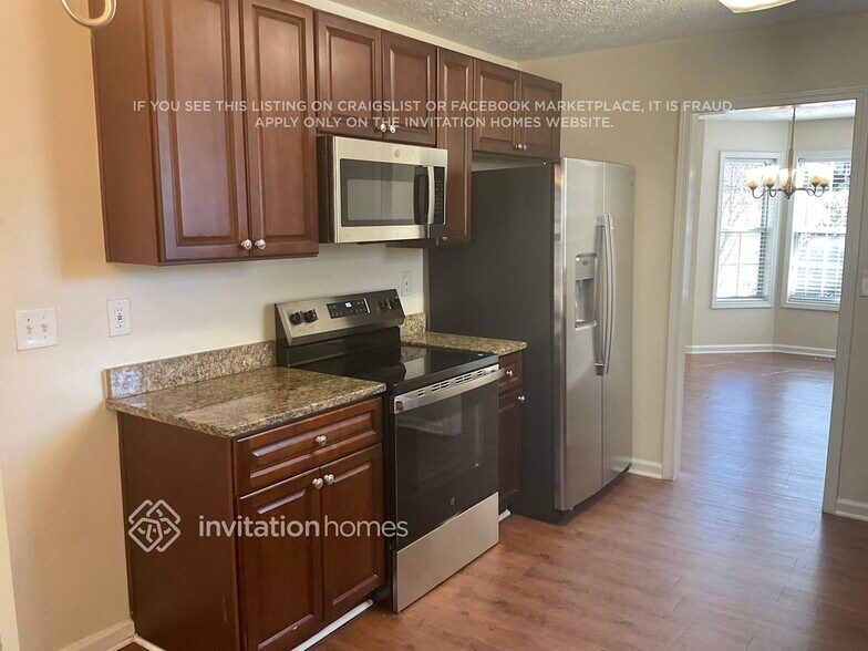 Building Photo - 321 Honeysuckle Terrace