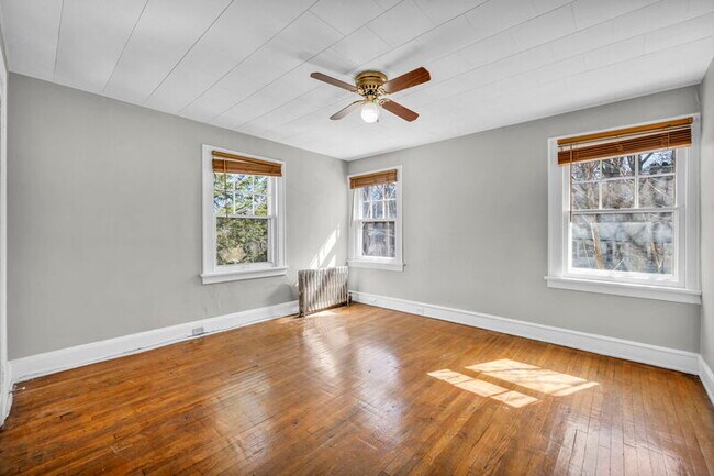 Building Photo - 1724 Preyer Ave