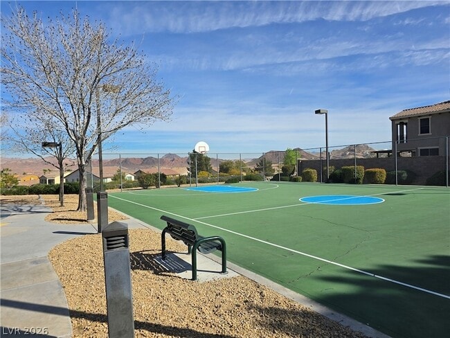 Building Photo - 927 Via Canale Dr